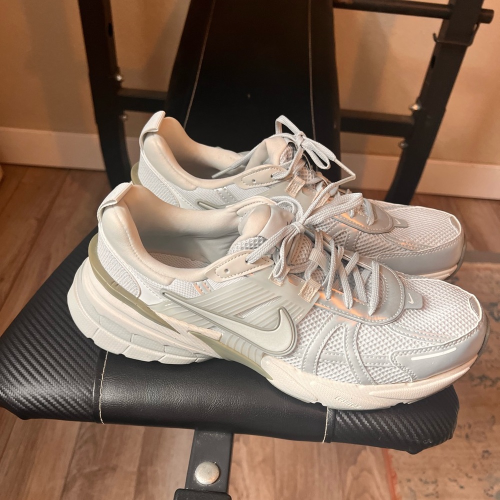 NWT Womens Nike sneakers